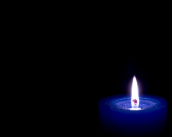 candle-1526798-640x512